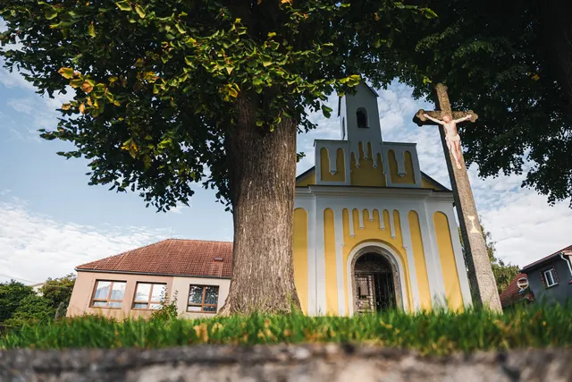 A+M — photography by Martin Kozojed