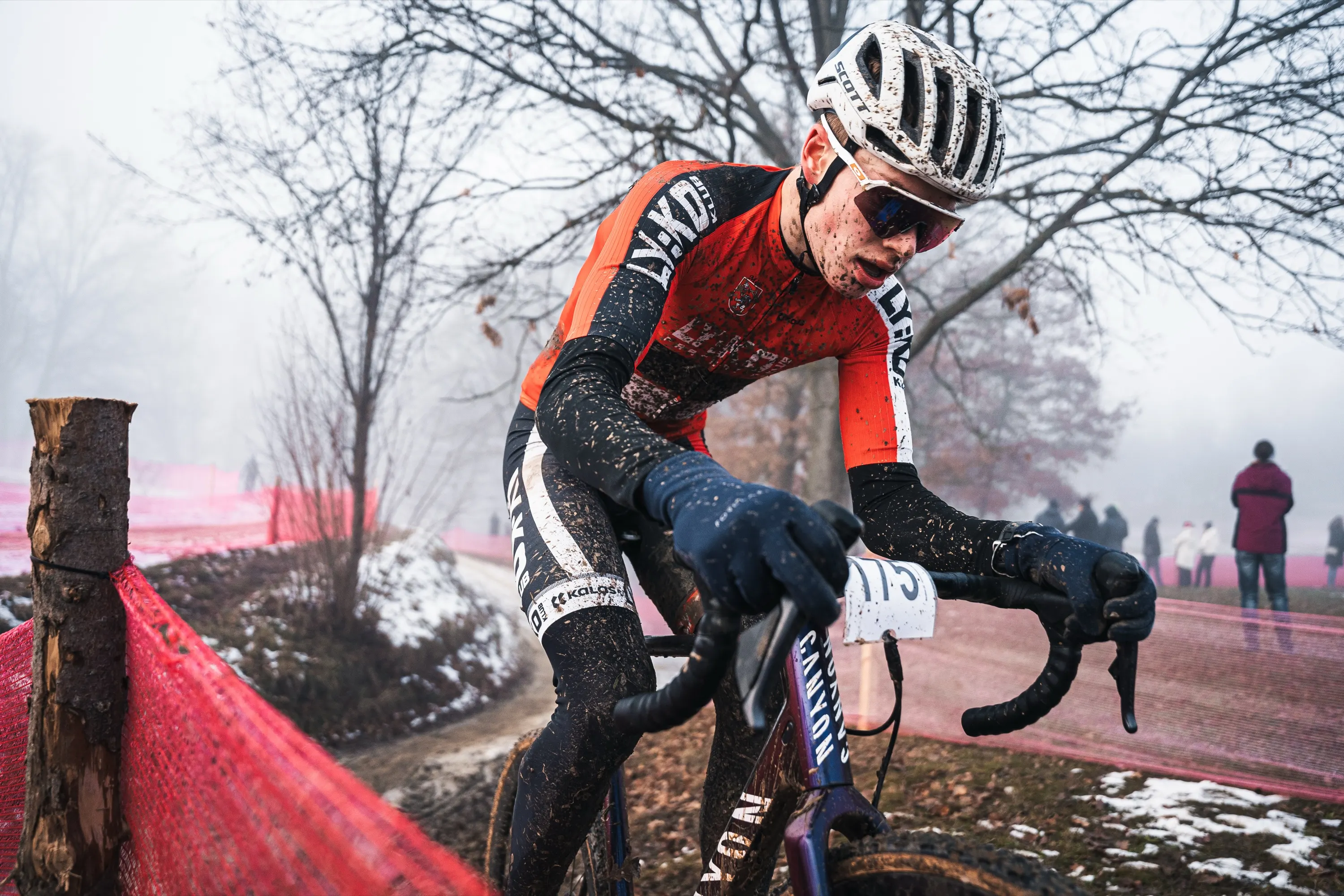 Cyclo Cross Chýnov — photography by Martin Kozojed