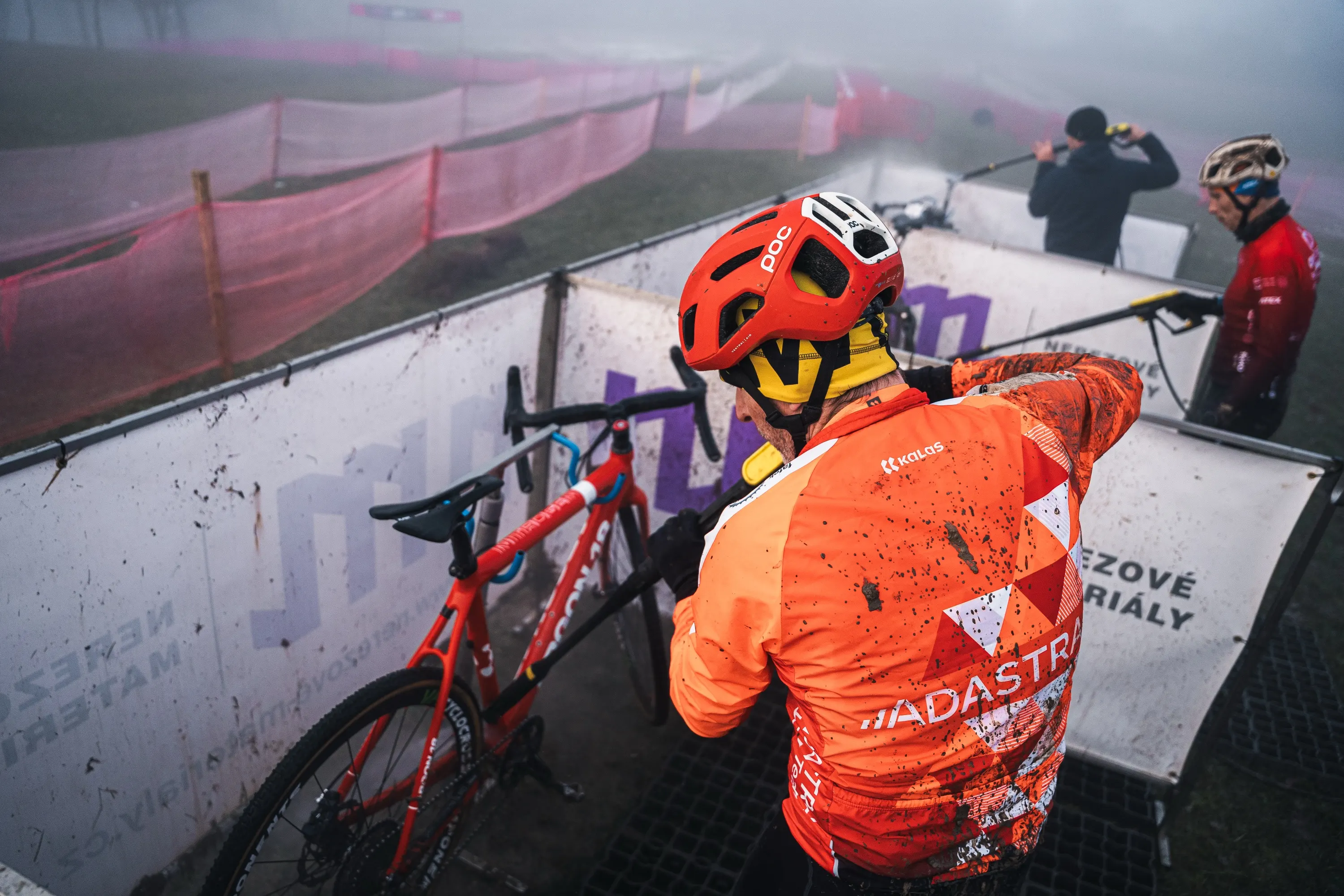 Cyclo Cross Chýnov — photography by Martin Kozojed