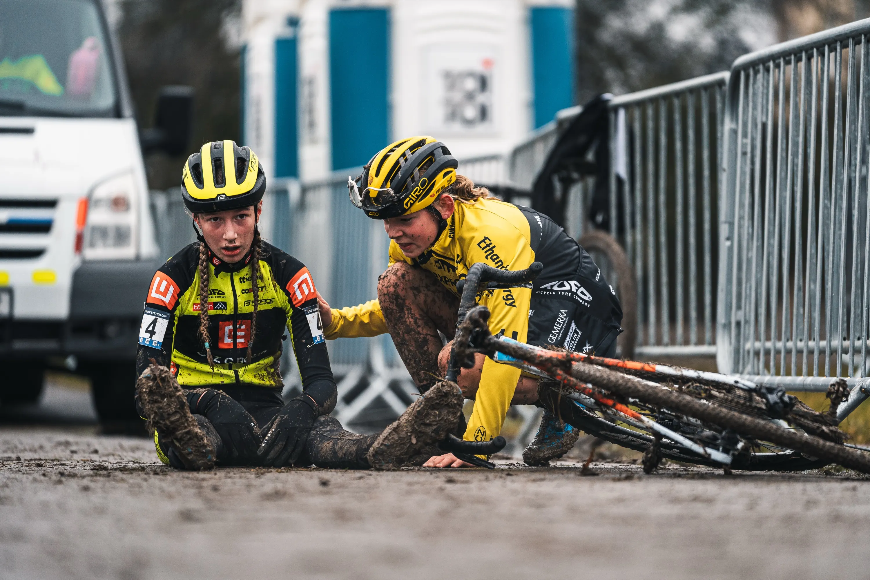 Cyclo Cross Chýnov — photography by Martin Kozojed