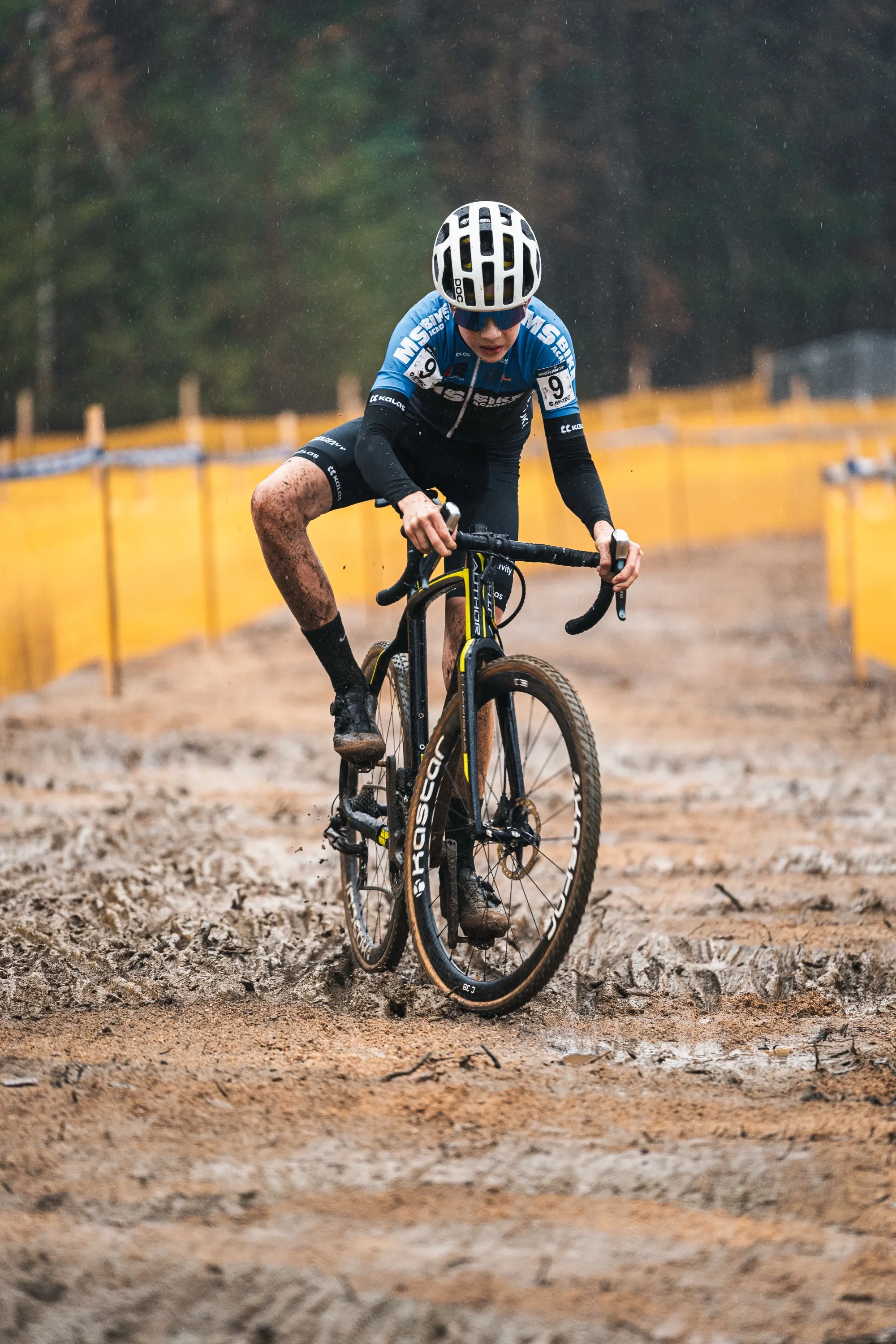 Cyclo Cross Veselý nad Lužnicí — photography by Martin Kozojed