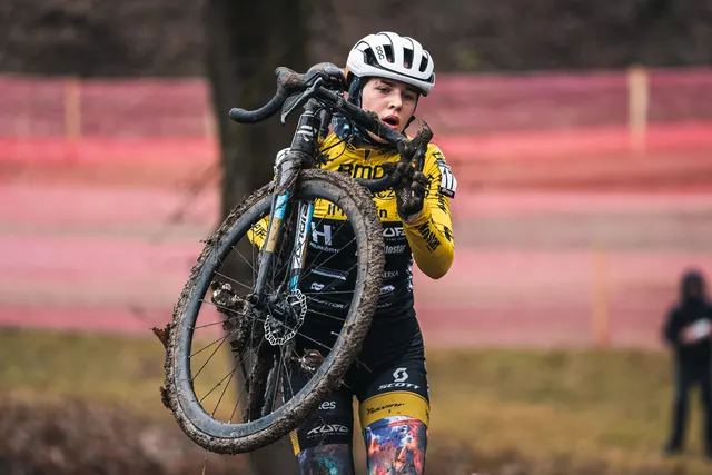Cyclo Cross Chýnov — photography by Martin Kozojed