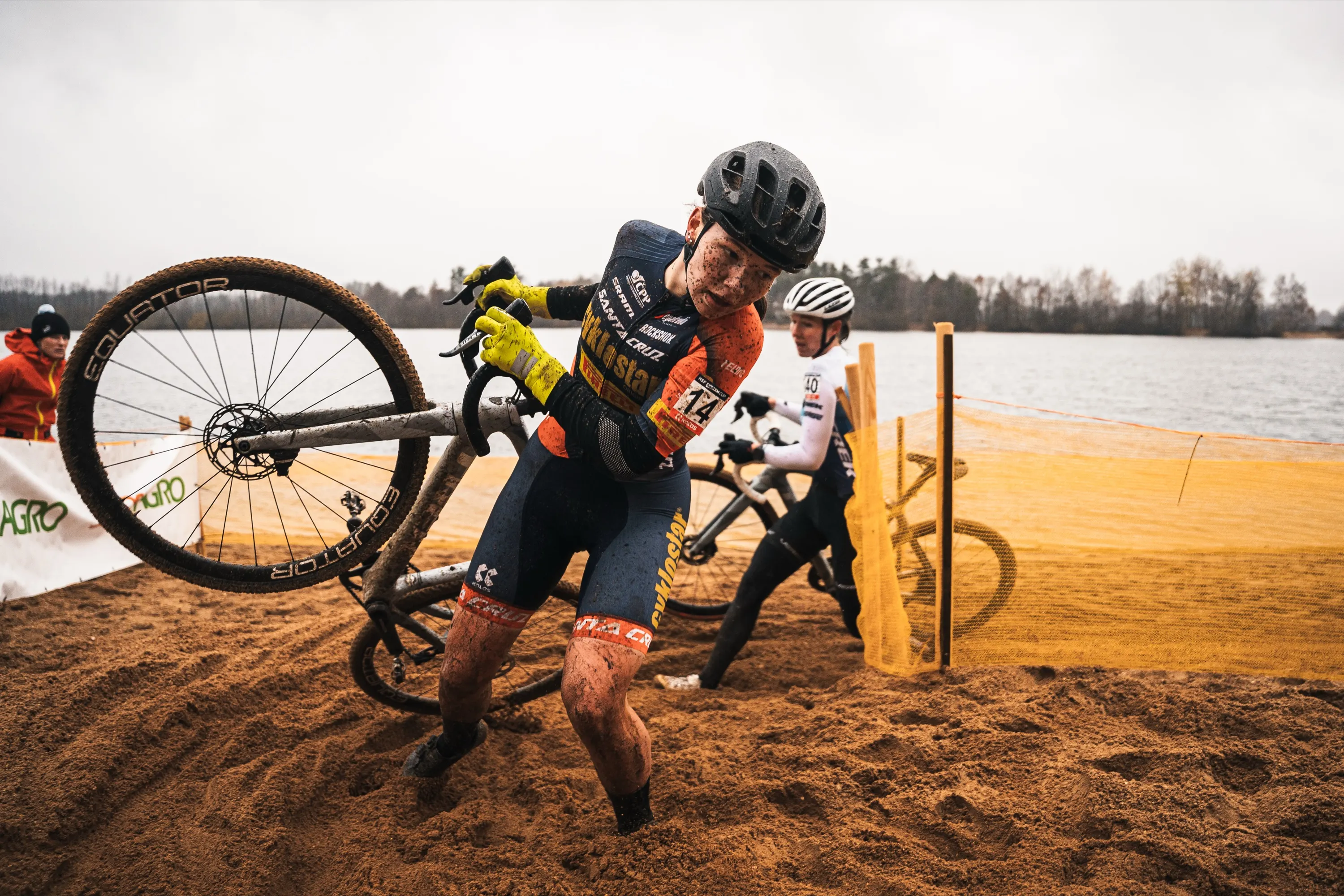 Cyclo Cross Veselý nad Lužnicí — photography by Martin Kozojed