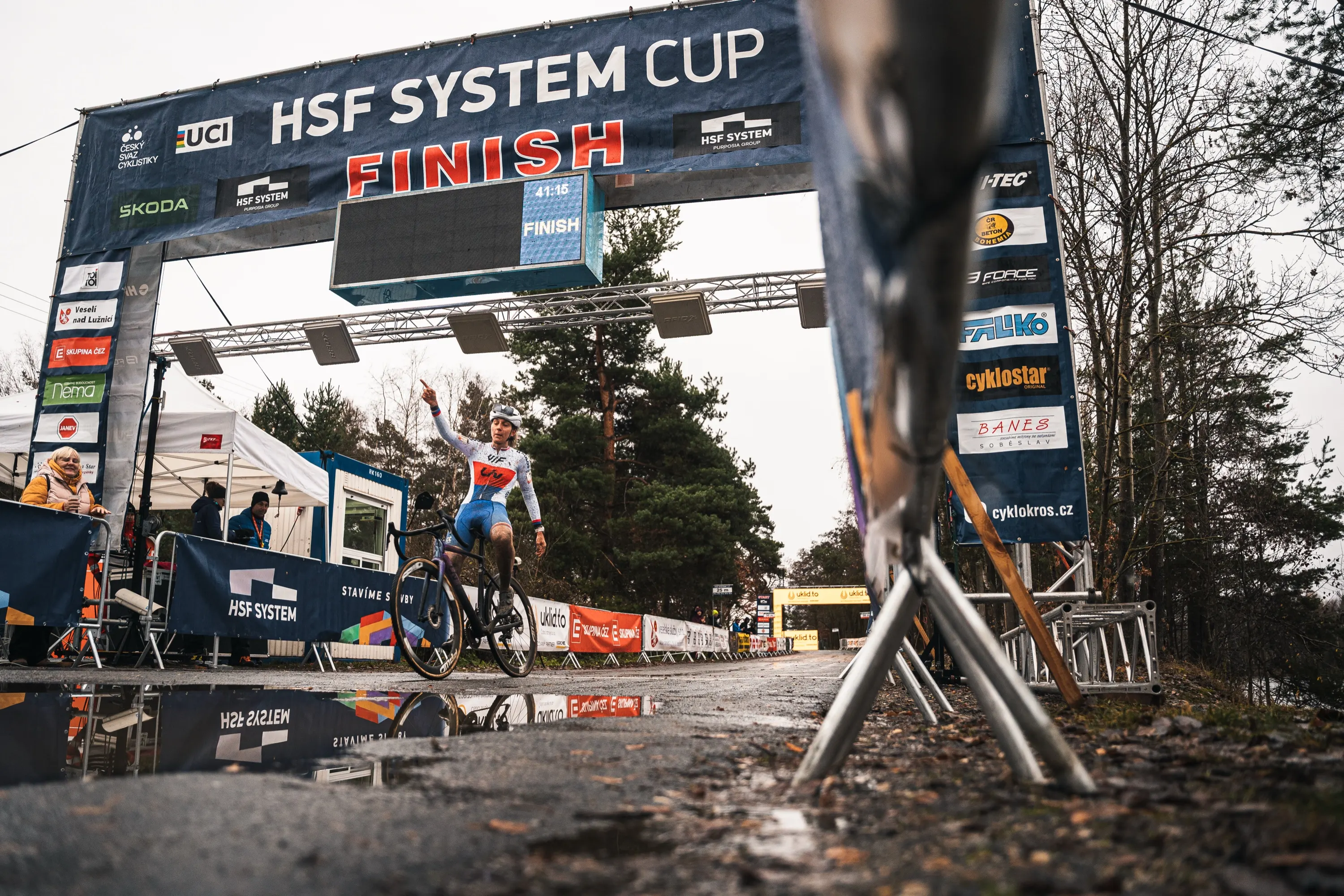 Cyclo Cross Veselý nad Lužnicí — photography by Martin Kozojed