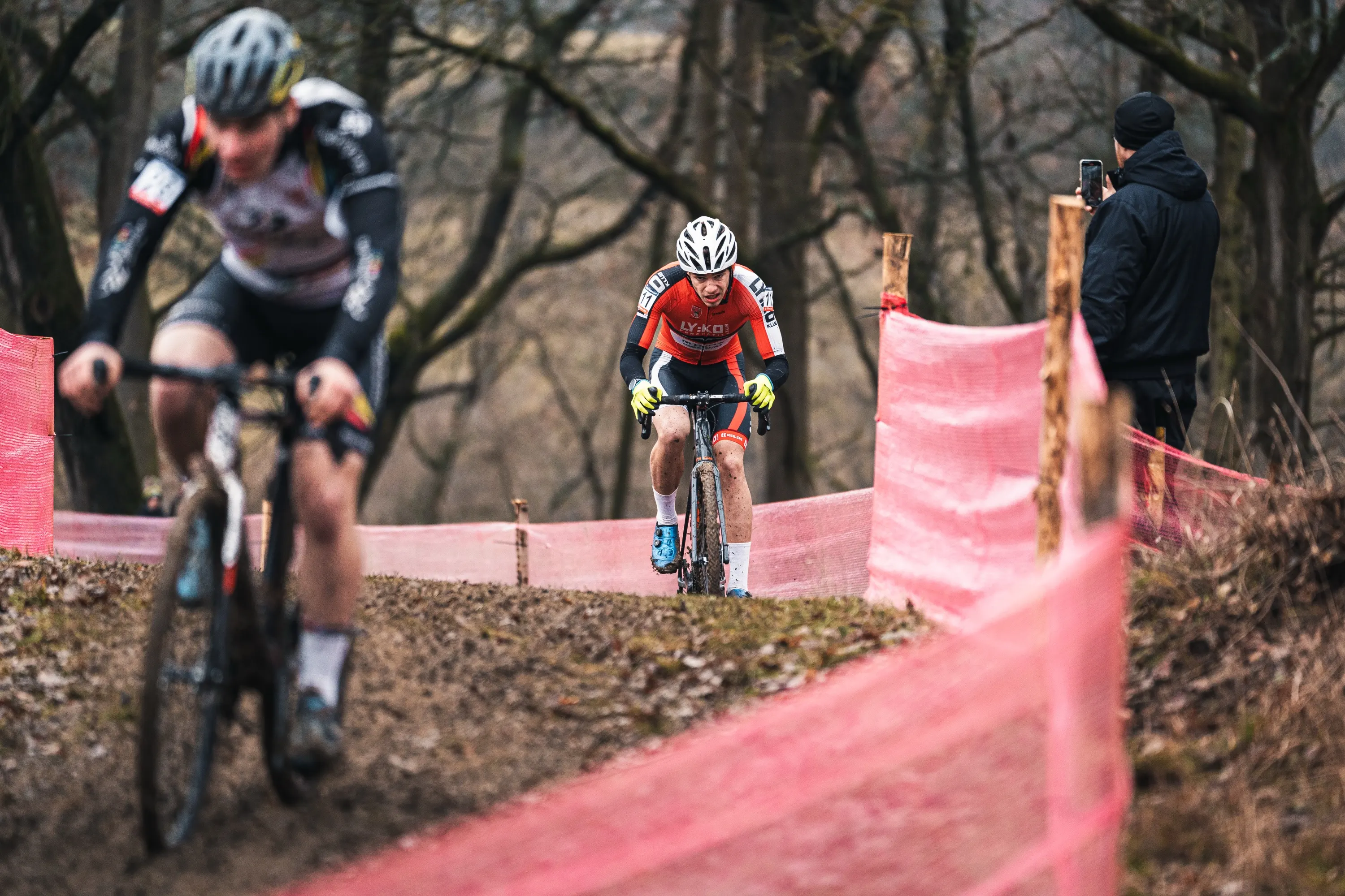 Cyclo Cross Chýnov — photography by Martin Kozojed