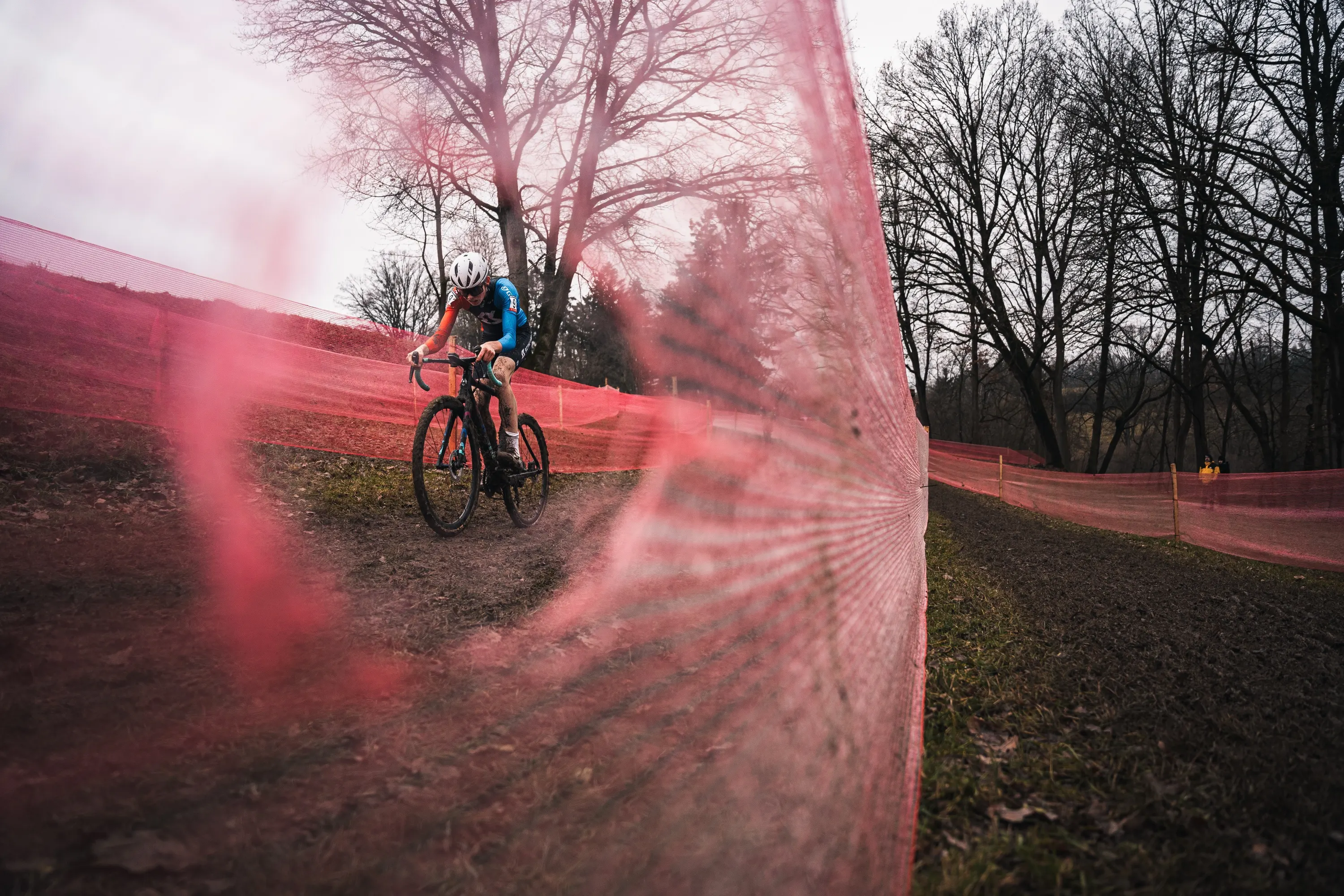 Cyclo Cross Chýnov — photography by Martin Kozojed
