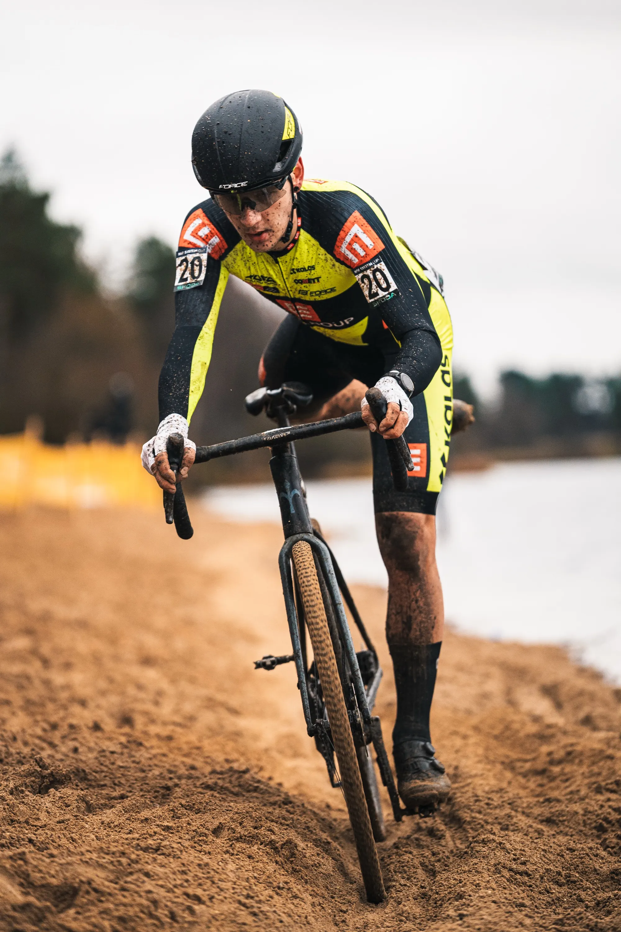 Cyclo Cross Veselý nad Lužnicí — photography by Martin Kozojed