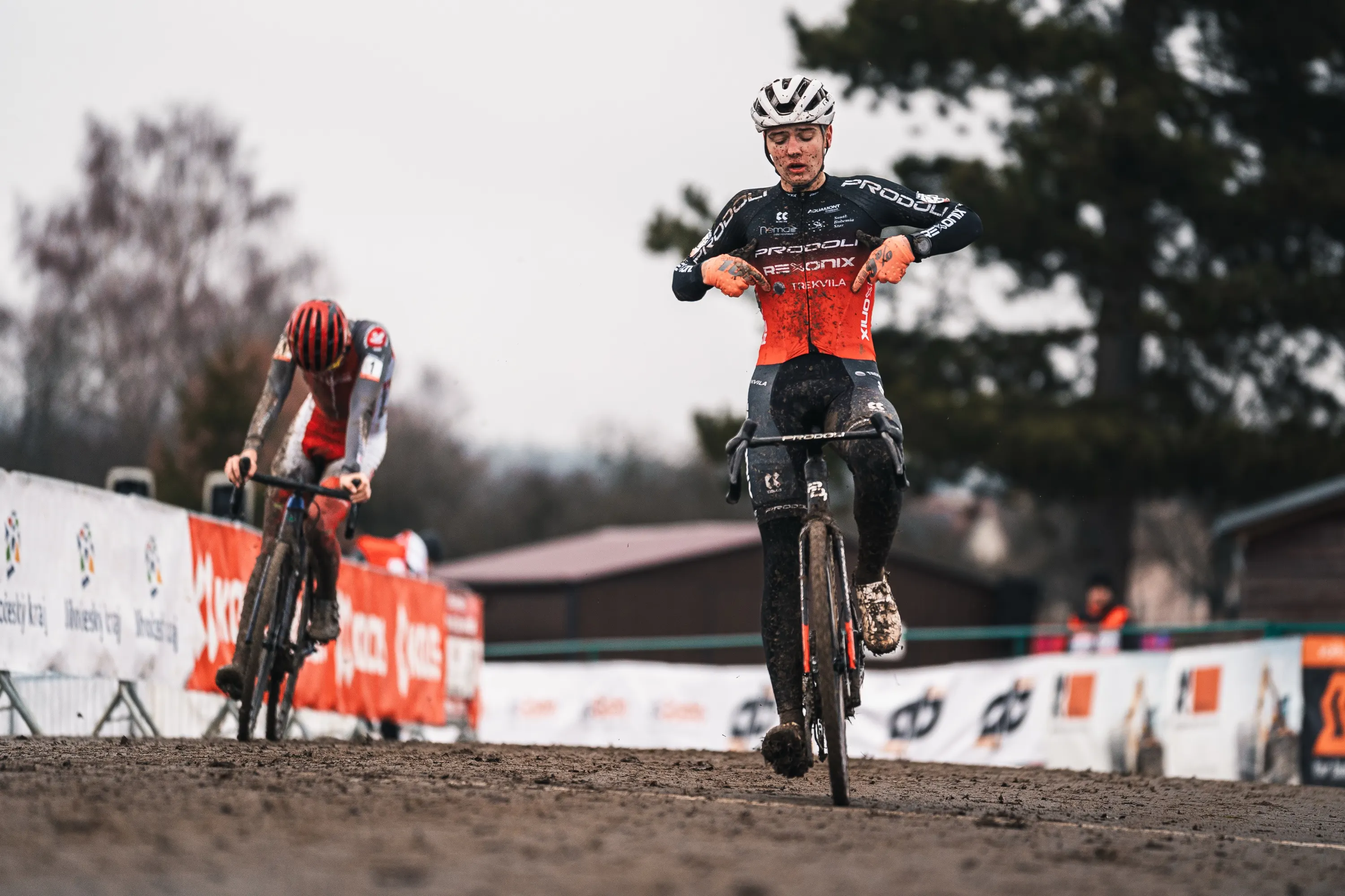 Cyclo Cross Chýnov — photography by Martin Kozojed