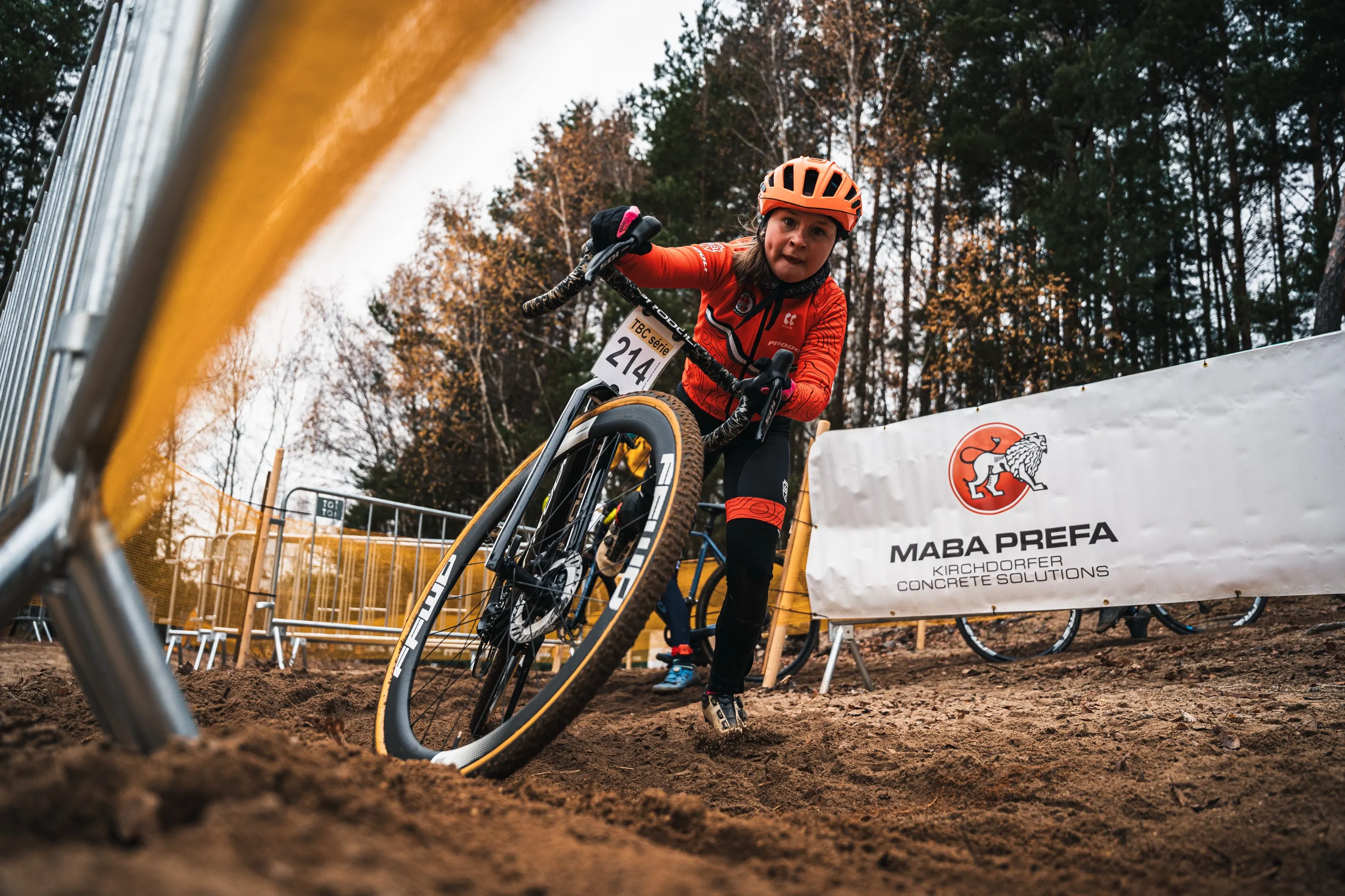 Cyclo Cross Veselý nad Lužnicí — photography by Martin Kozojed