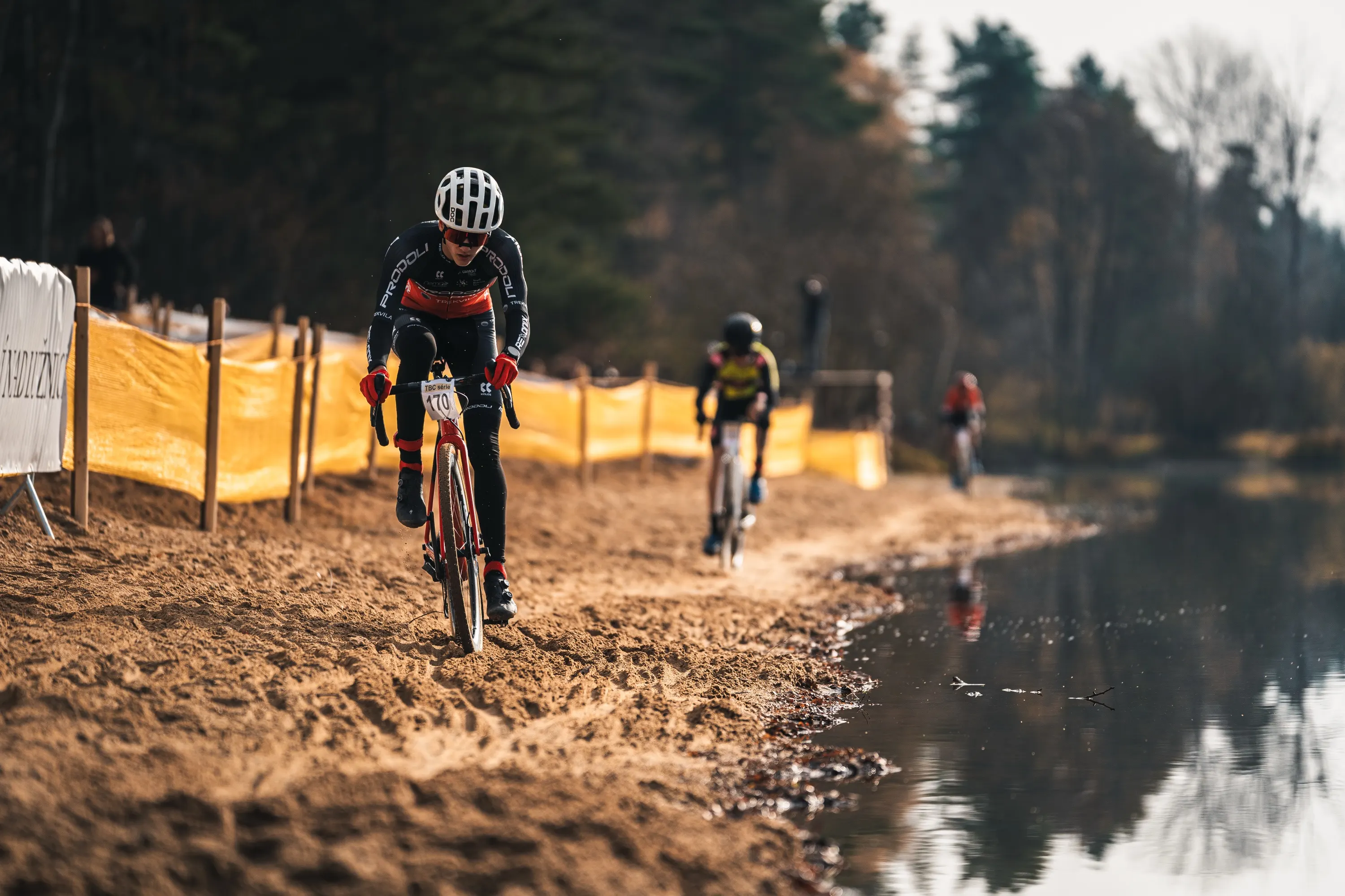 Cyclo Cross Veselý nad Lužnicí — photography by Martin Kozojed