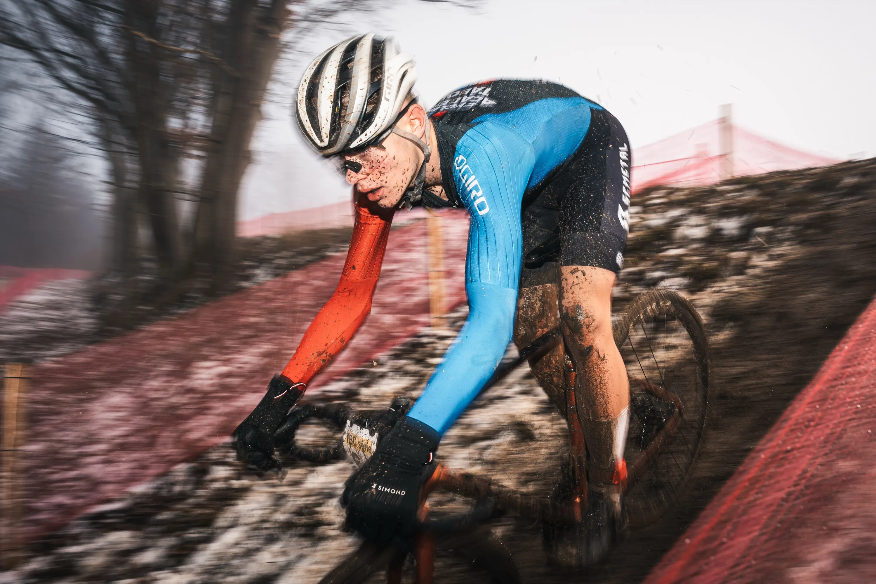 Cyclo Cross Chýnov — photography by Martin Kozojed