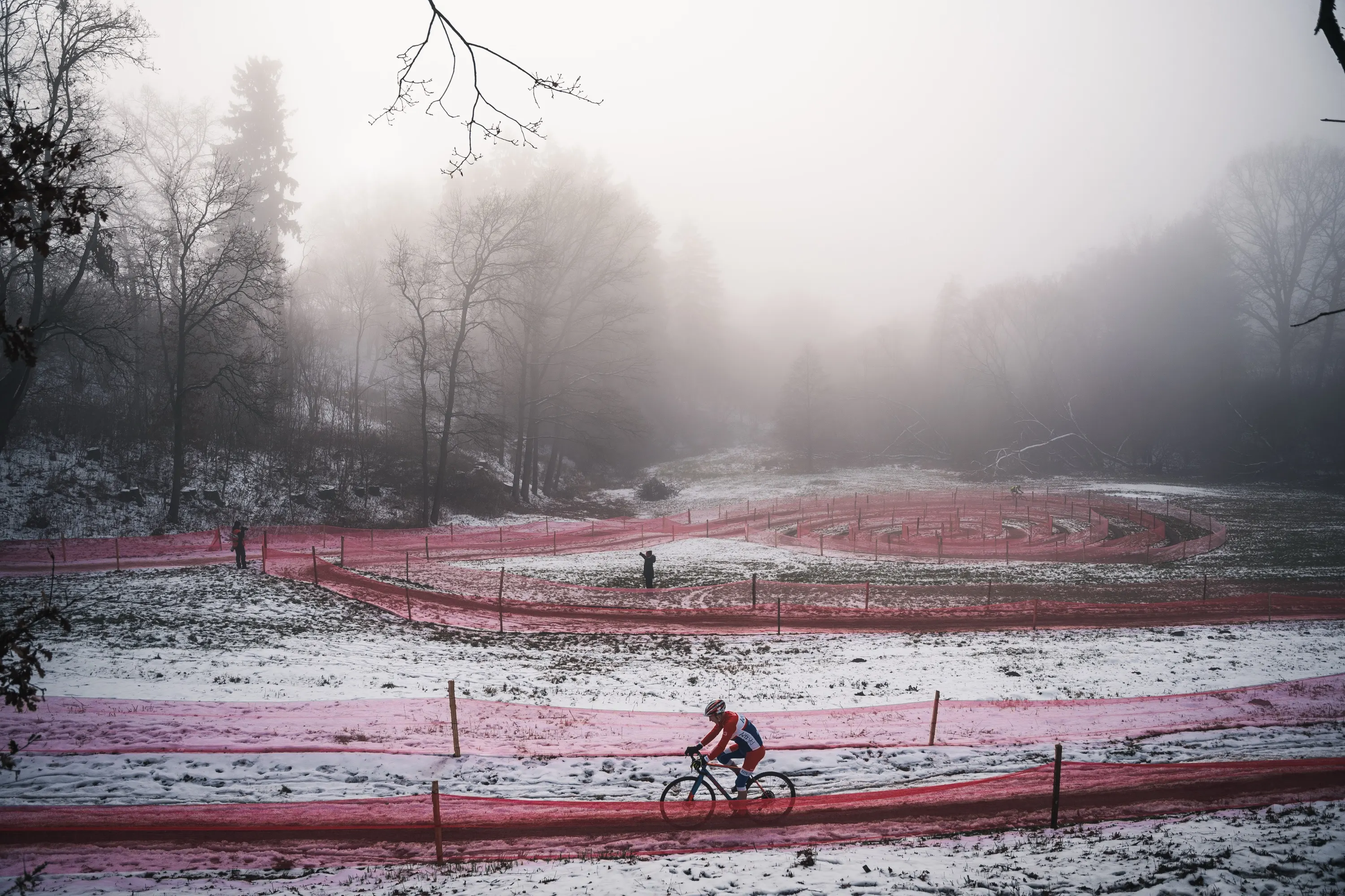 Cyclo Cross Chýnov — photography by Martin Kozojed